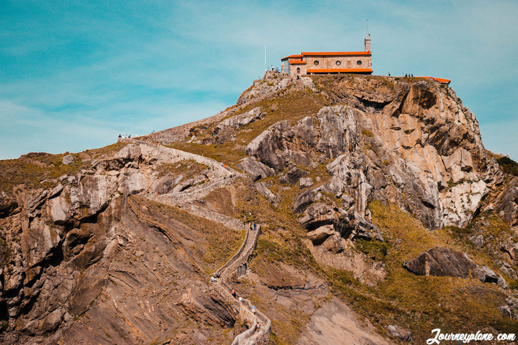 Hiking path to Game of Thones Dragonstone